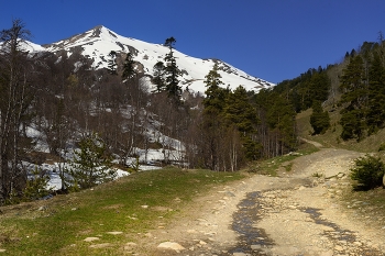 Весна в горах / Дорога на Малую Дукку