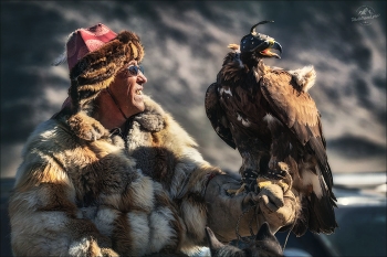 Беркутчи / Монголия, фестиваль охотников с беркутами ( Golden Eagle Festival / Altai Eagle Festival ).

© PHOTOTRAVEL.PRO