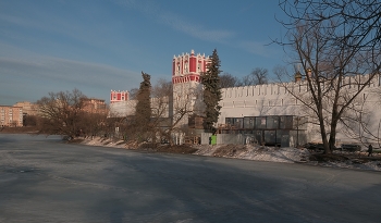 Март: лёд вот-вот сойдёт / Москва, Новодевичий монастырь