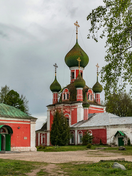 Собор Владимирской иконы Божией Матери в Переславле-Залесском. / ***