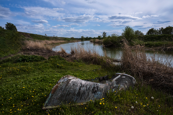 Лодочка... / река Сельдь, село Арское, Ульяновская область