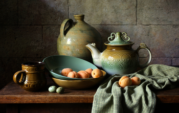 В оливково-зеленых тонах / кухонный натюрморт