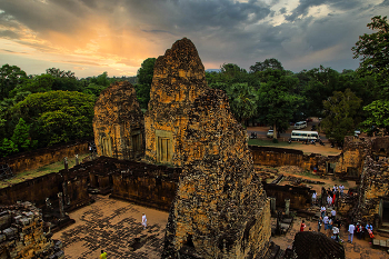 Вечер в храме Ангкор-Ват / Камбоджа. Сием Риеп