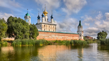 Ростов. Спасо-Яковлевский монастырь. / ***