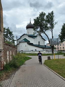 Псков / ***