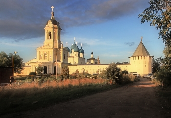 Вечернее / Высоцкий монастырь. Серпухов 2015год.