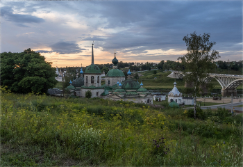 &nbsp; / Вечер в Старице. Вид на Пятницкую церковь. 
https://irina-pro-photo.ru/staritsa