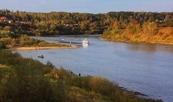 Осенний вечер в Тарусе / река Ока.