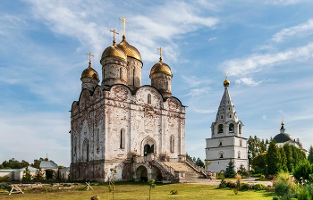 В Лужецком Ферапонтовом мужском монастыре. / ***