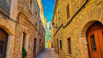 &nbsp; / La Morera de Montsant . carrer Major - Priorat