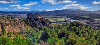 &nbsp; / Miravet - Castell i riu Ebre - Ribera d'Ebre