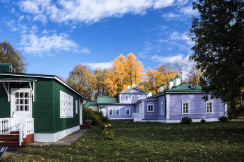 Дом Тургенева / Обратная сторона, относительно предыдущего снимка.