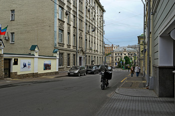 Барашёвский переулок / Барашёвский переулок в Москве. Май 2023.