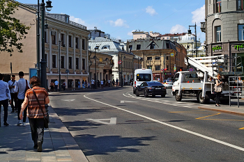 Солянка / Улица Солянка в Москве. Июнь 2023.