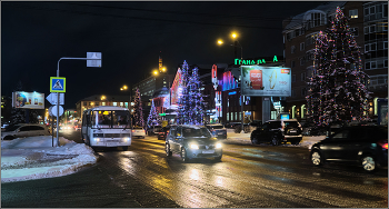 Архангельск предновогодний. / Архангельск. Центр города. Троицкий проспект.