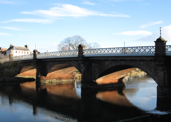 &nbsp; / Nobody saw me anywhere, but I was there waiting for you... near the stone bridge.