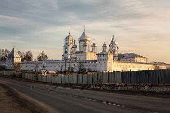 Любить по-русски / ***