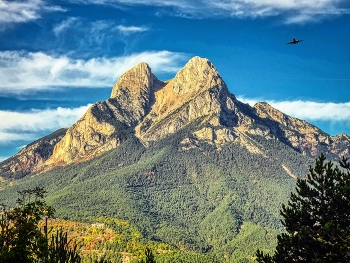 &nbsp; / Gósol - al fons el Pedraforca - Bergadà