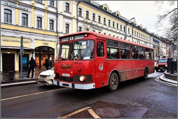 .... &quot;Старичок&quot; .... / Автобус на прогоне