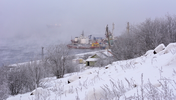 холодный берег / порт Мурманск