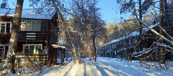 солнечный день / зелёная горка