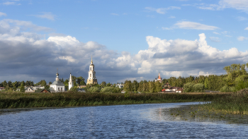 Открытка Суздаля / речка Каменка