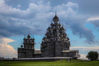 Кижи / Преображенская церковь, Покровская церковь