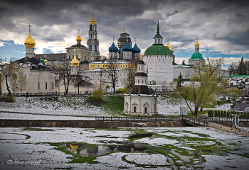 "Свято-Троицкая Сергиева Лавра. Майский снег в Сергиевом Посаде"© / мои впечатления