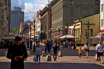 Арбат / Улица Арбат в Москве. Июль 2023.