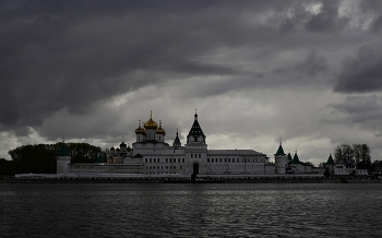 Монастырь / Кострома