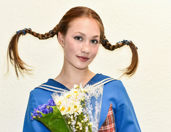 Юная актриса. / Юная актриса Калужского ТЮЗа Майя Нуруллина -главная героиня детского спектакля «Пеппи Длинный чулок».