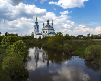 Савинское / Церковь Рождества Пресвятой Богородицы 1822 год. Ярославская обл., Ростовский р-н, с. Савинское