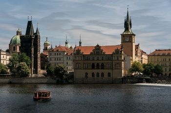 Прага / ***