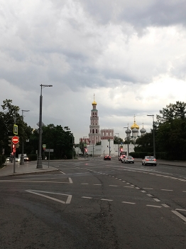 улица Большая Пироговская / ***