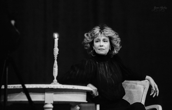 актриса Марина Неёлова / съёмка для буклета, спектакль театра "Современник" "Три сестры", Маша.