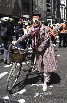 New York bonnet parade / New York bonnet parade