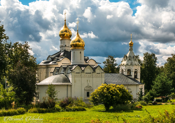 Пятницкое подворье Троице-Сергиевой Лавры в Сергиевом Посаде. / ***