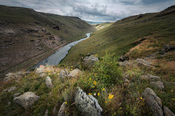 Canyon Of Paravani River / Каньон реки Паравани вытекающей из горного озера Сагамо