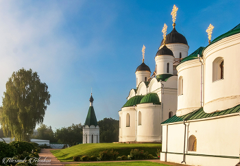Утро в Муромском Спасо-Преображенском мужском монастыре. / ***