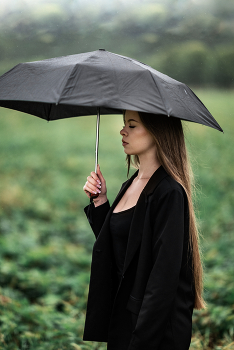 Юлиана под зонтом / модель Юлиана Смирнова