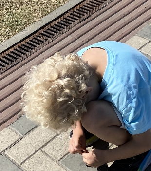 Солнечный мальчик / И облаков кудрявых — красота…