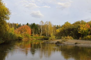 Тихий вечер над рекой / Наедине с природой такое блаженство, упоение,
даже хмелею от радости и счастья созерцать
красоту золотой осени