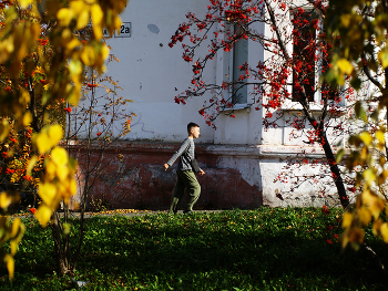 Уверенный шаг в будущее / ***