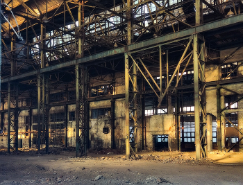 =#\/_+= / Постиндустриальное