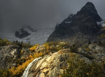 Осень на Кавказе / Алибекский водопад
