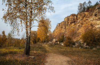 &nbsp; / природа берет свое - заброшенный карьер