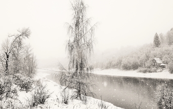 "Мело, мело по всей земле, во все пределы ..." / ***