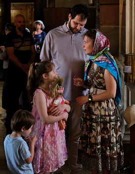 Монастырь. Повседневная жизнь. / Семья после службы...