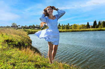 На берегу / ***