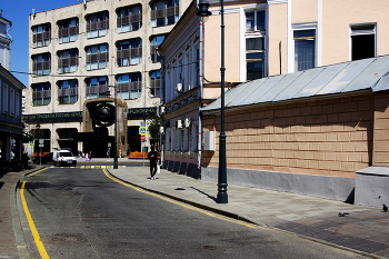 Калашный переулок / Калашный переулок в Москве. Октябрь 2021.